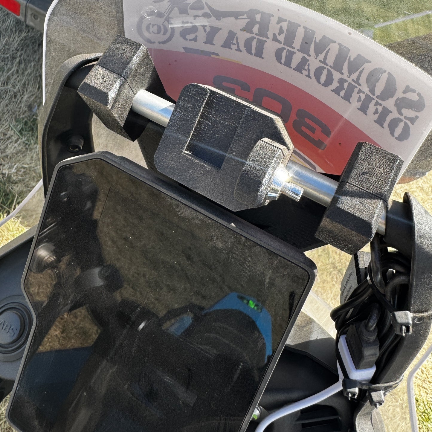 Carpuride Halterung Yamaha Tenere 700 – Navi Adapter 12mm abschließbar & stabil