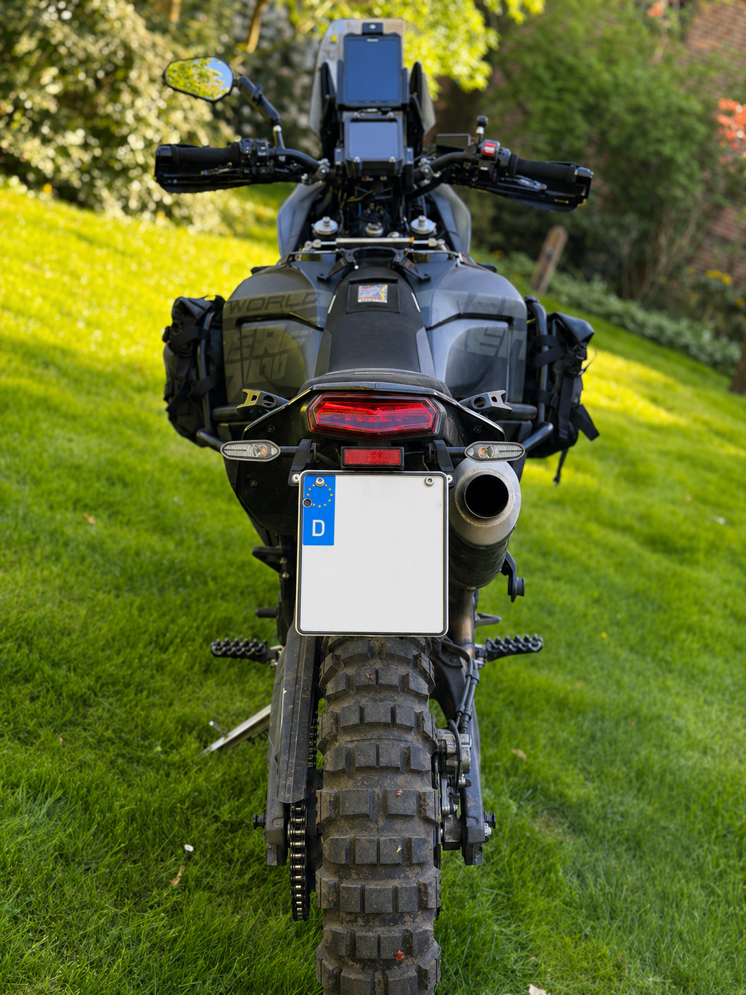 Yamaha Tenere 700 (2019-2026) Kurzer Kennzeichenhalter - auch für hohe Auspuffanlagen