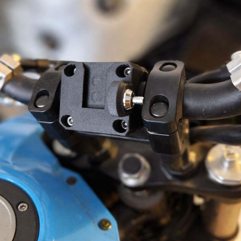 Carpuride 502 / 702 (PRO) Halterung – abschließbarer Navi-Adapter, stabil und vibrationsfest. Für viele Motorräder geeignet. Durchmesser wählbar.