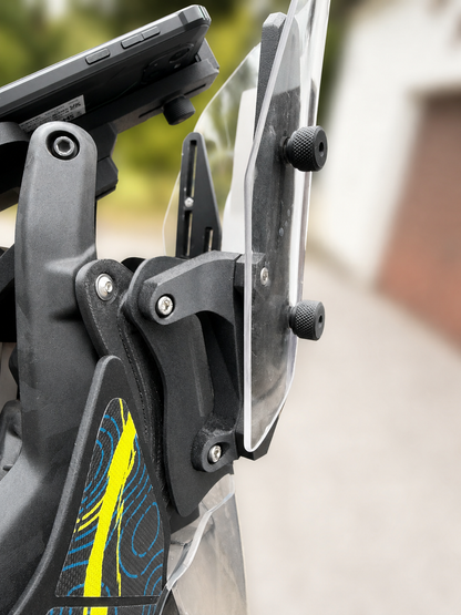 Scheibenwinkel-Adapter / Windshield Spacer – Yamaha Ténéré 700 – Platz für Navi & Roadbook